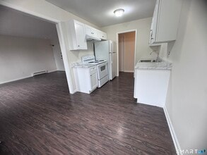 155 W Cedar St in Norwalk, CT - Building Photo - Building Photo