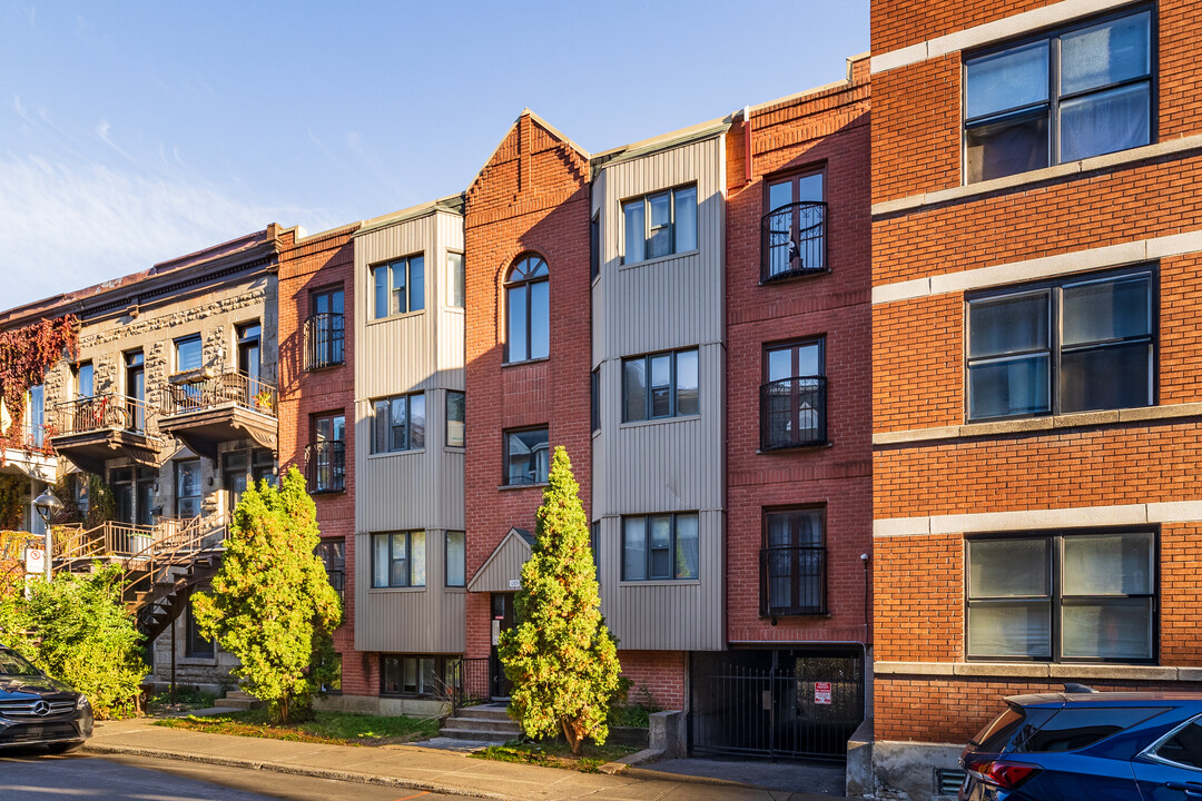 1205 Montcalm Rue in Montréal, QC - Building Photo