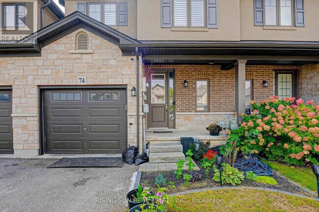 74 Dodman Cres in Hamilton, ON - Building Photo - Building Photo