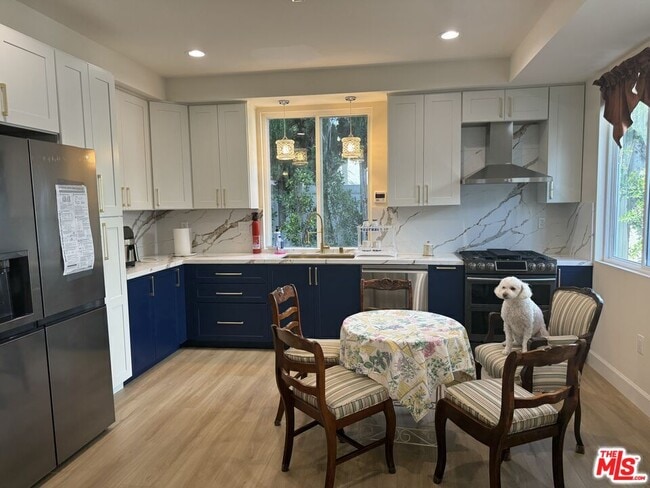 property at 823 Lorraine Blvd