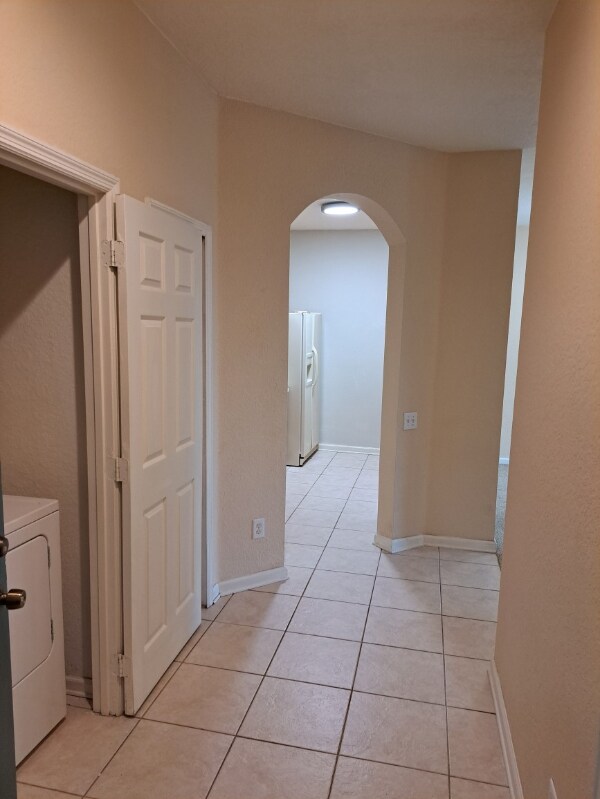 582 Brantley Terrace-Unit -204 in Altamonte Springs, FL - Building Photo - Building Photo