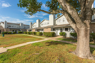 Victoria Station in Victoria, TX - Building Photo - Building Photo