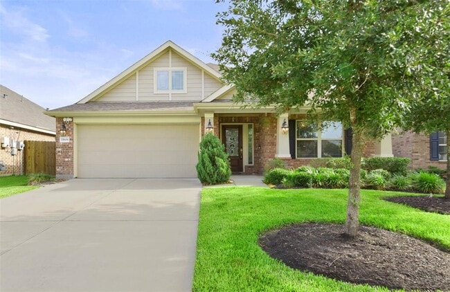 property at 15606 Kensington Bluff