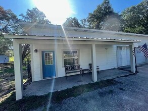 10307 Timmons Rd, Unit C in Thonotosassa, FL - Building Photo - Building Photo