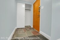 324 Hermit St photo'
