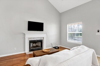 5910 Bay Vista Dr in Pensacola, FL - Building Photo - Building Photo