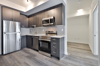 1435 Celebration Dr in Pickering, ON - Building Photo - Building Photo