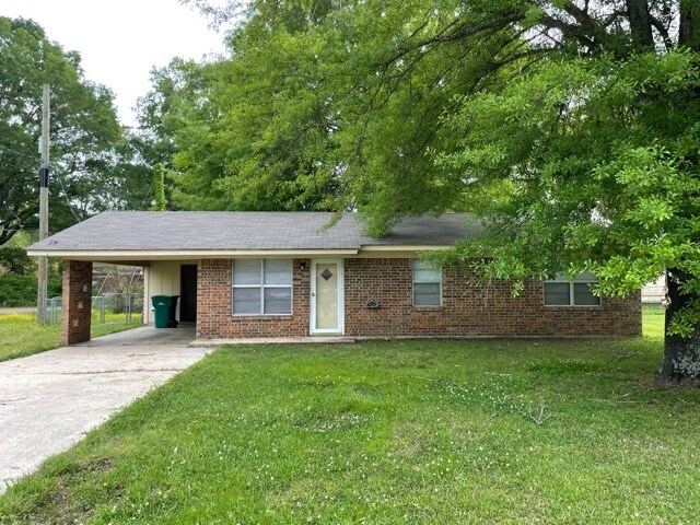 2 Stevens Cir in Hooks, TX - Building Photo