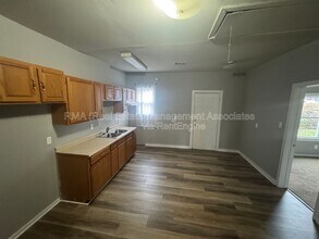 331 W College Dr in Jackson, GA - Building Photo - Building Photo