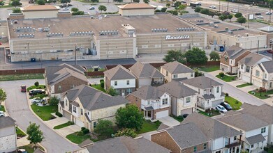 2105 Town Centre Dr in Round Rock, TX - Building Photo - Building Photo