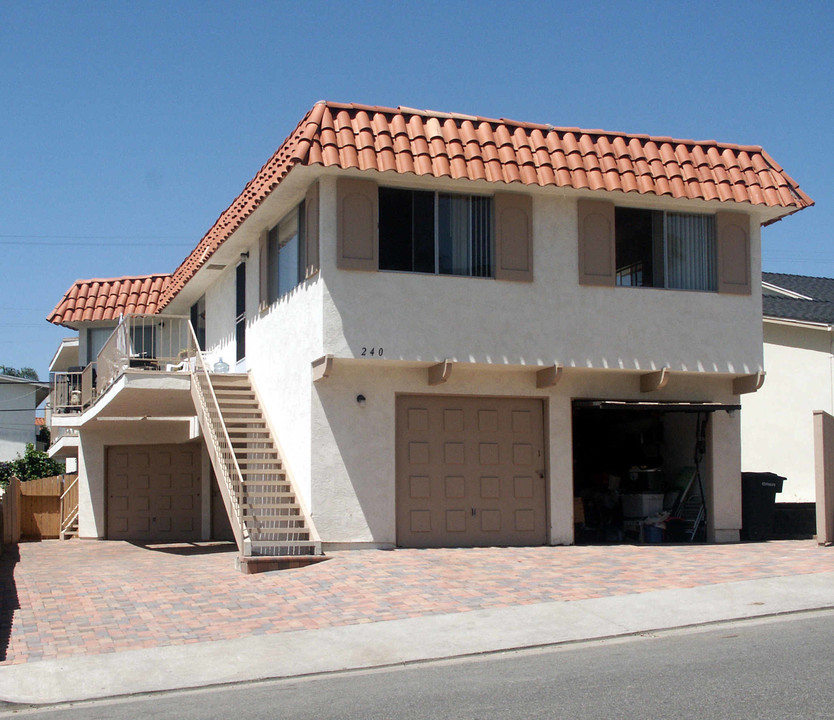 240 Avenida Granada in San Clemente, CA - Building Photo