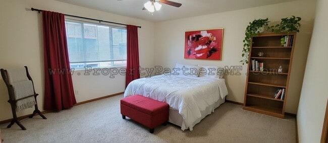 property at 101 N Shore Dr