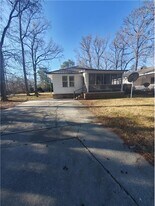 2007 Palmetto Ave in Savannah, GA - Building Photo