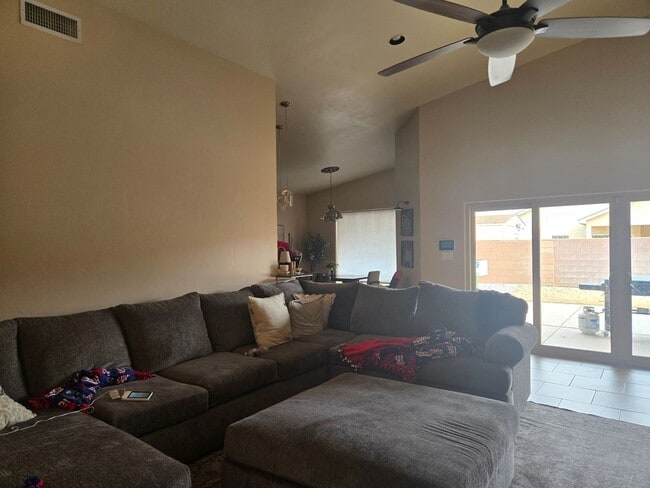 1826 Amber Dr in Carlsbad, NM - Building Photo - Building Photo