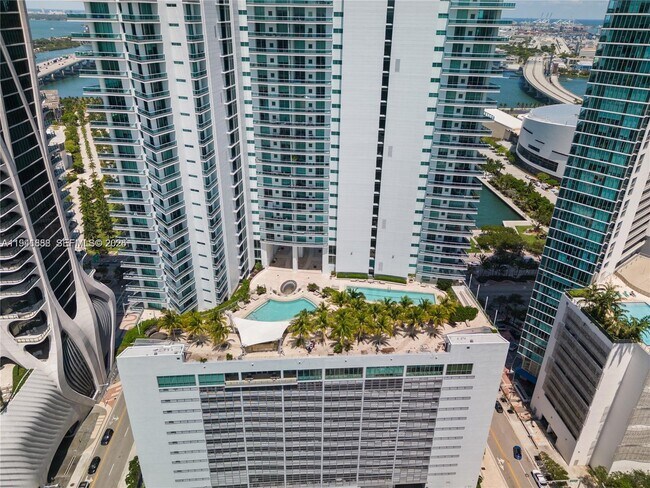 property at 900 Biscayne Blvd