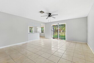 5422 Styling Dr in Houston, TX - Building Photo - Building Photo