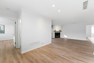 56 Finch Trail NE in Atlanta, GA - Building Photo - Building Photo