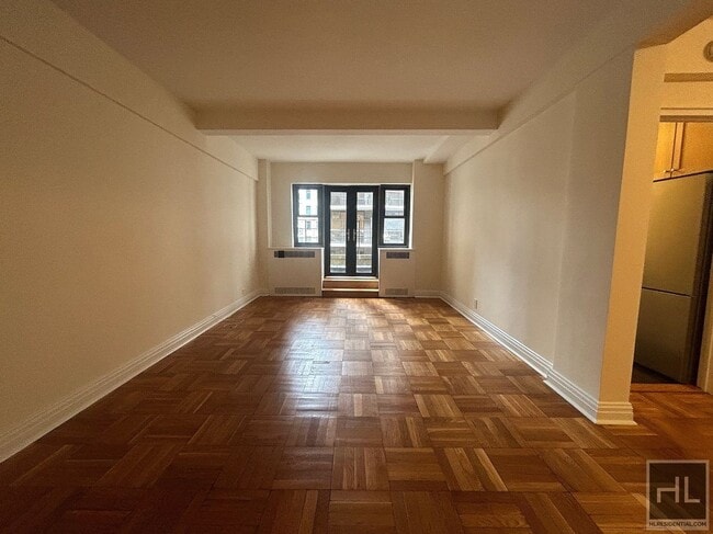 EAST 56 STREET in New York, NY - Building Photo - Building Photo