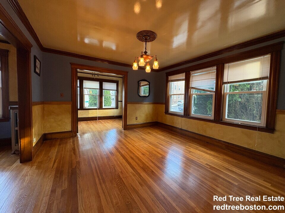 155-157 Hillside St. Unit 2 in Boston, MA - Building Photo