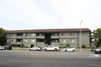 Van Nuys Apartments in Panorama City, CA - Building Photo - Building Photo