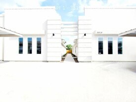 3819 Bella Costa Dr in Weslaco, TX - Building Photo