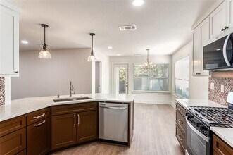 3233 Sandage Ave in Fort Worth, TX - Building Photo - Building Photo