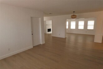 8468 7th Way N in St. Petersburg, FL - Building Photo - Building Photo