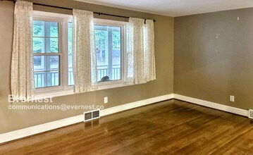 540 Knollwood St in Winston-Salem, NC - Building Photo - Building Photo
