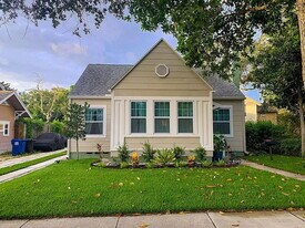 860 13th Ave S in St. Petersburg, FL - Building Photo