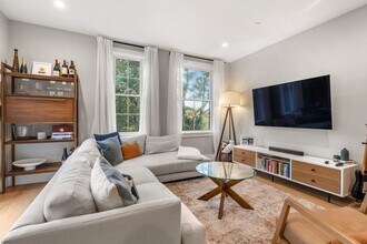 54 Revere St in Boston, MA - Building Photo - Building Photo