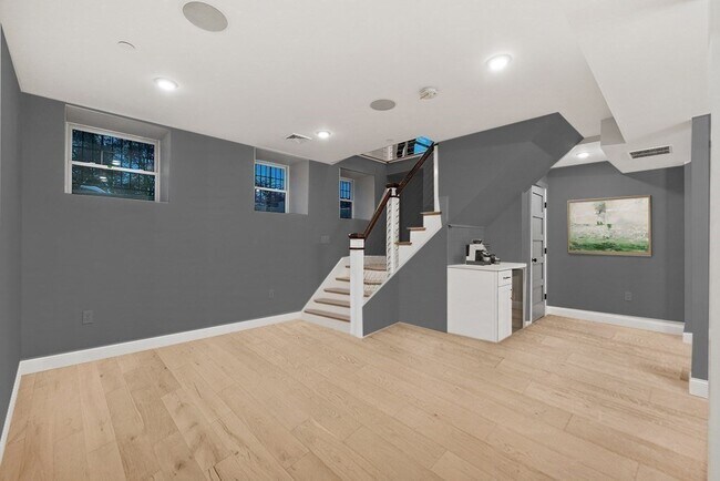 375 Hyde Park Ave in Boston, MA - Building Photo - Building Photo