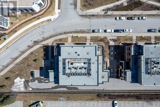 659-659 Sue Holloway Dr in Ottawa, ON - Building Photo - Building Photo