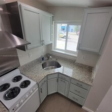 1039 W 23rd St in Hialeah, FL - Building Photo - Building Photo