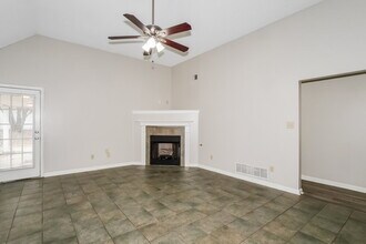 8682 Cat Tail Dr in Southaven, MS - Foto de edificio - Building Photo