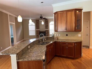 2772 Challenger Dr in Palm Harbor, FL - Building Photo - Building Photo