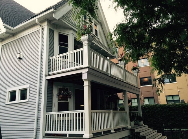 property at 1873 N Astor St