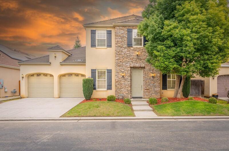 1747 Hughes Ave in Clovis, CA - Building Photo