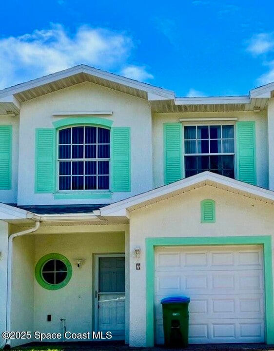 127 Anchorage Ave in Cape Canaveral, FL - Building Photo