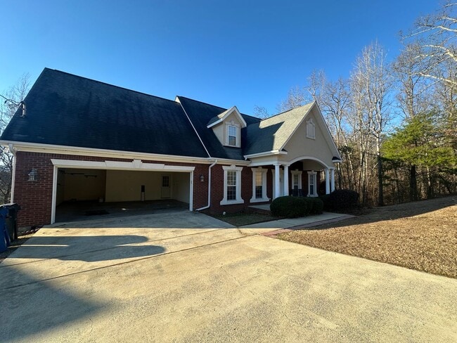 1120 Legacy Blvd SE in Jacksonville, AL - Building Photo - Building Photo