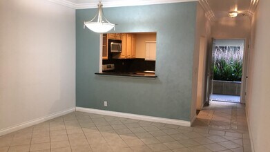 2915 Montrose Ave, Unit 2915 Montrose Ave in Glendale, CA - Building Photo - Building Photo