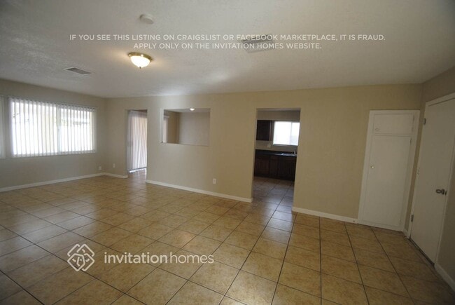 7926 W Avalon Dr in Phoenix, AZ - Building Photo - Building Photo