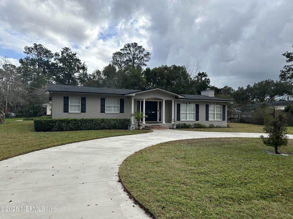 4690 Homestead Rd in Jacksonville, FL - Building Photo