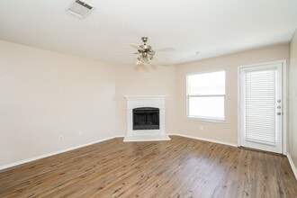 2033 Club Oak Dr in Forney, TX - Building Photo - Building Photo