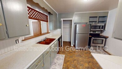 23 Gurley Ave in Greenville, SC - Building Photo - Building Photo