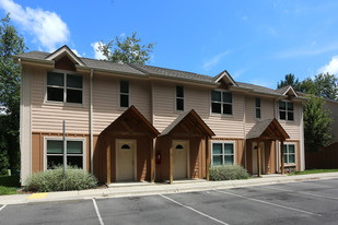 Highland Woods III Apartments