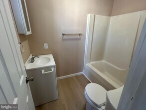 38 Hanover St in Pemberton, NJ - Building Photo - Building Photo