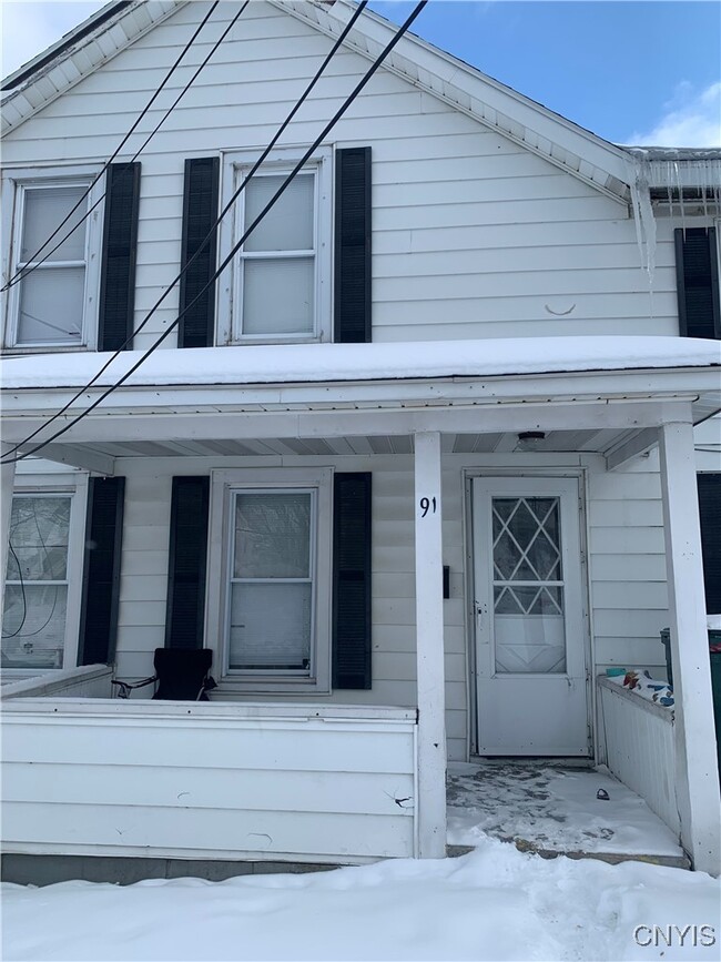 89-93-93 E 5th St in Oswego, NY - Building Photo - Building Photo