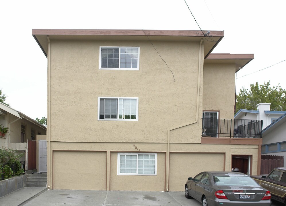 4011 Ardley Ave in Oakland, CA - Building Photo