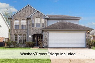 4910 Sterling Crossing in Pearland, TX - Building Photo