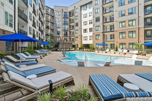 Solis Midtown in Charlotte, NC - Building Photo